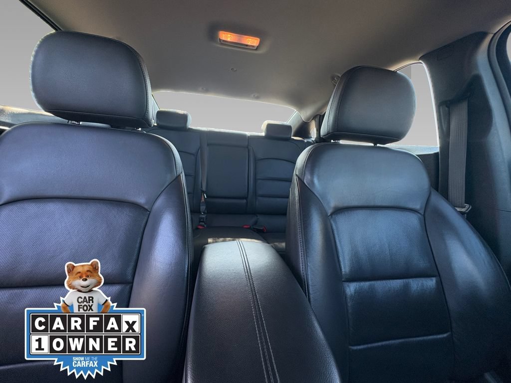 Used 2024 Chevrolet Malibu LT FWD image 2