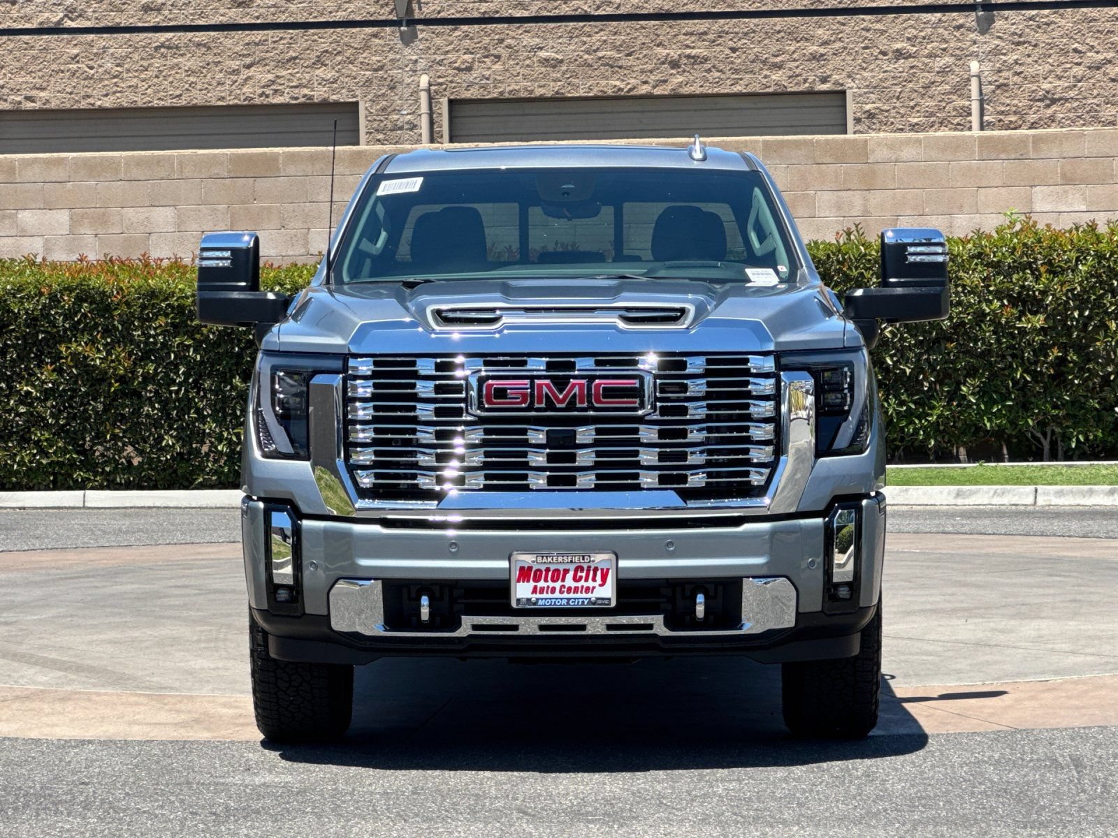 New 2026 GMC Sierra 3500 Denali w/ Denali Reserve Package AWD/4WD image 9