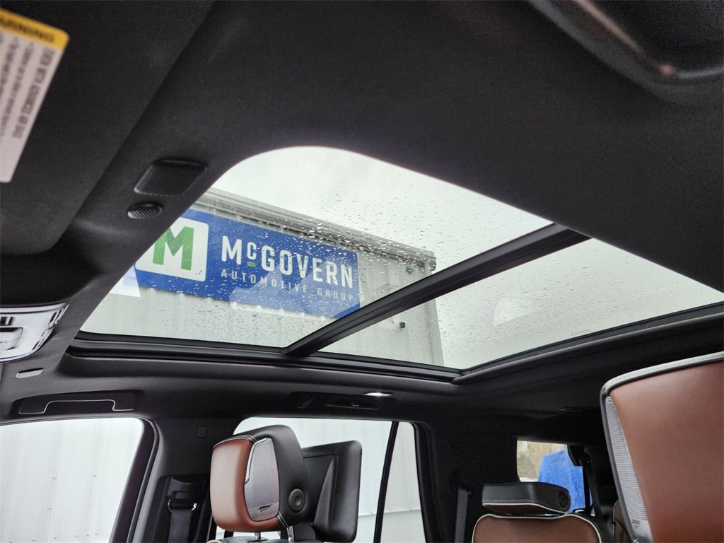 Used 2023 GMC Yukon Denali Ultimate image 21