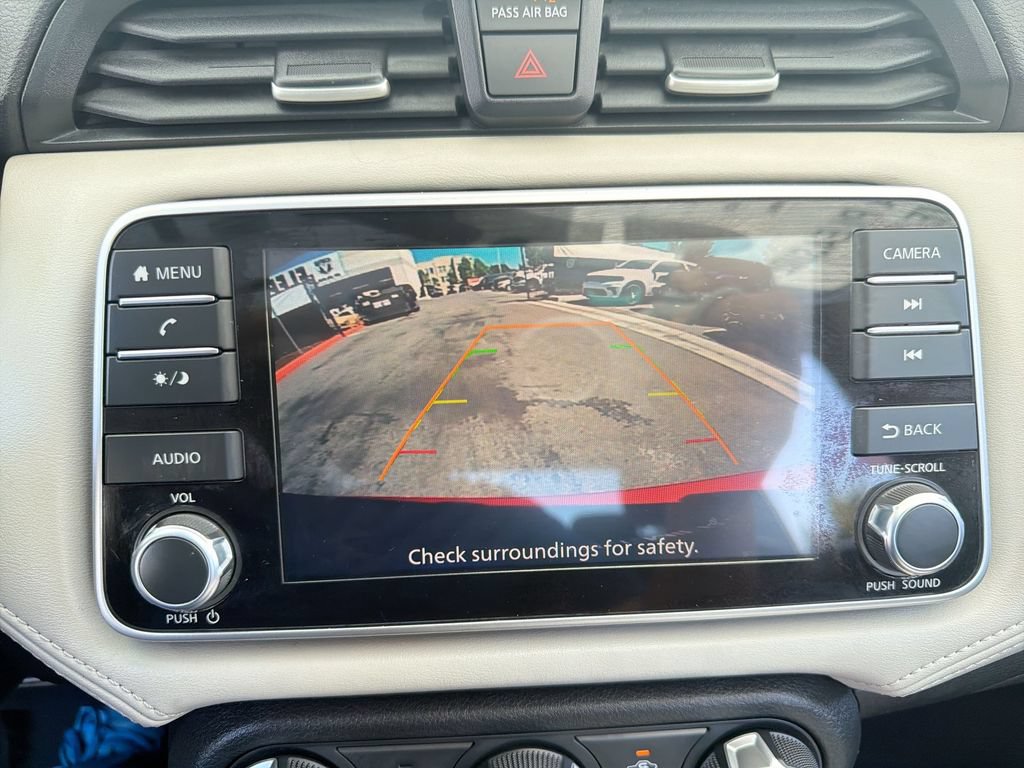 Used 2020 Nissan Versa SV FWD image 22