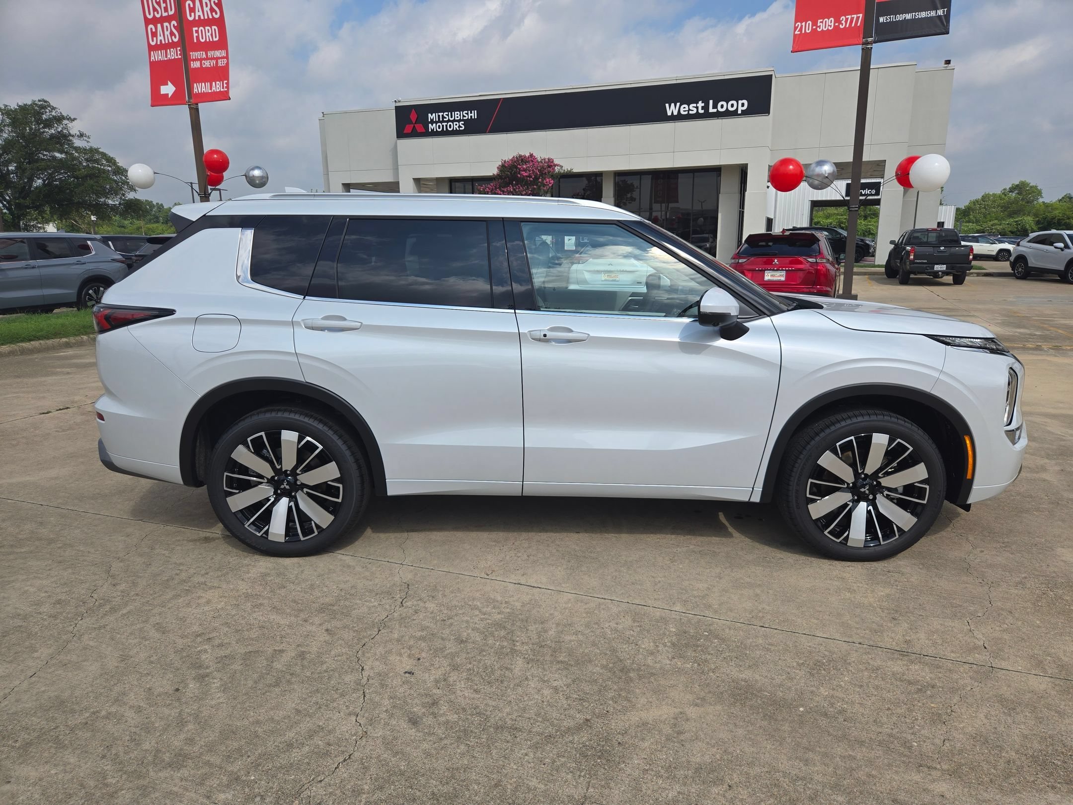New 2026 Mitsubishi Outlander SEL FWD image 6