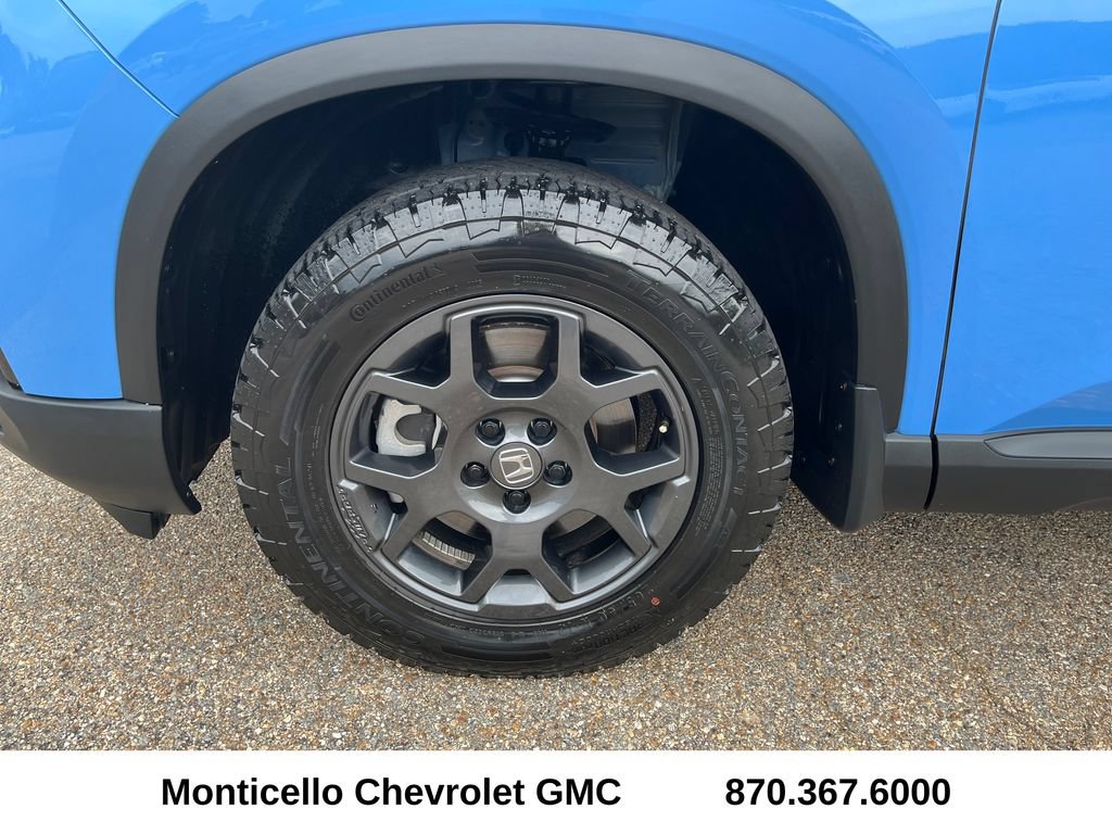 Used 2025 Honda Pilot TrailSport image 29