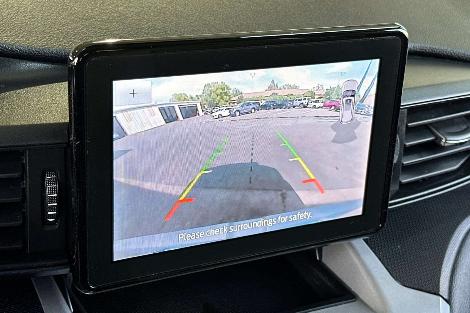 Certified 2023 Ford Explorer 2WD image 16