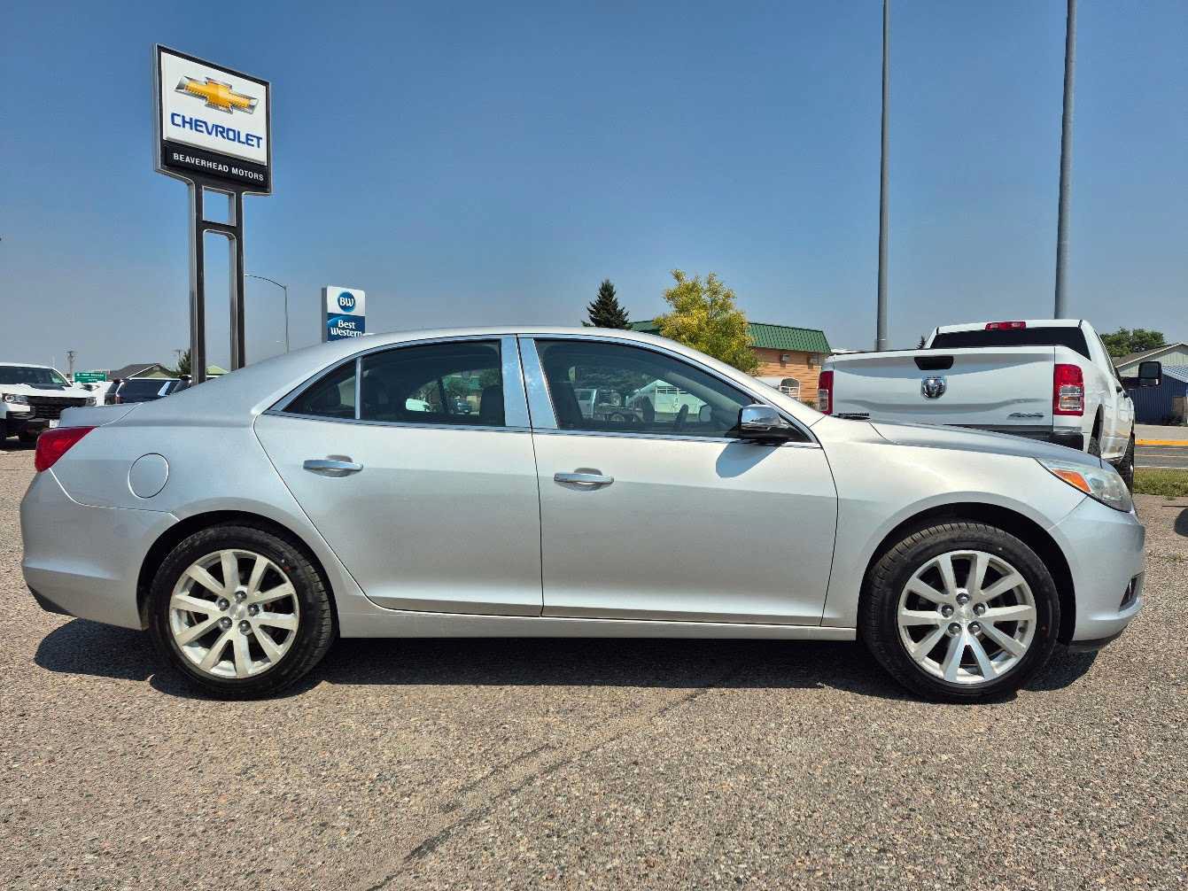 Used 2013 Chevrolet Malibu LTZ FWD image 2