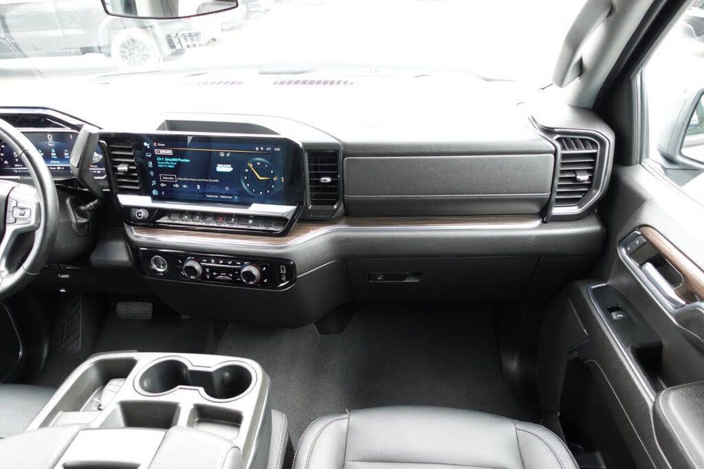Used 2023 Chevrolet Silverado 1500 LT AWD/4WD image 40