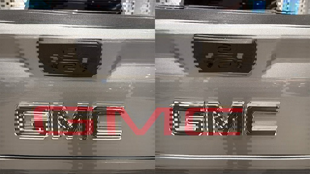 New 2026 GMC Sierra 1500 AT4 w/ AT4 Premium Package image 9