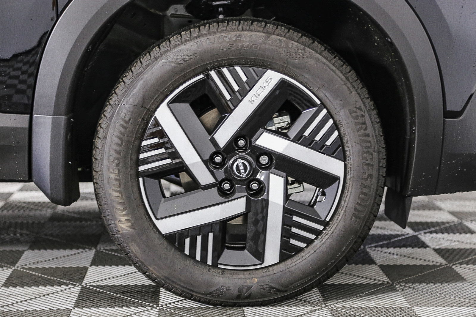 New 2027 Nissan Kicks SV FWD image 10