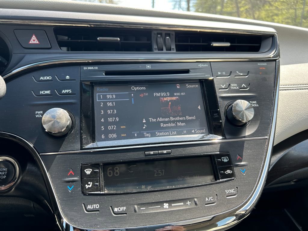 Used 2016 Toyota Avalon Limited FWD image 12