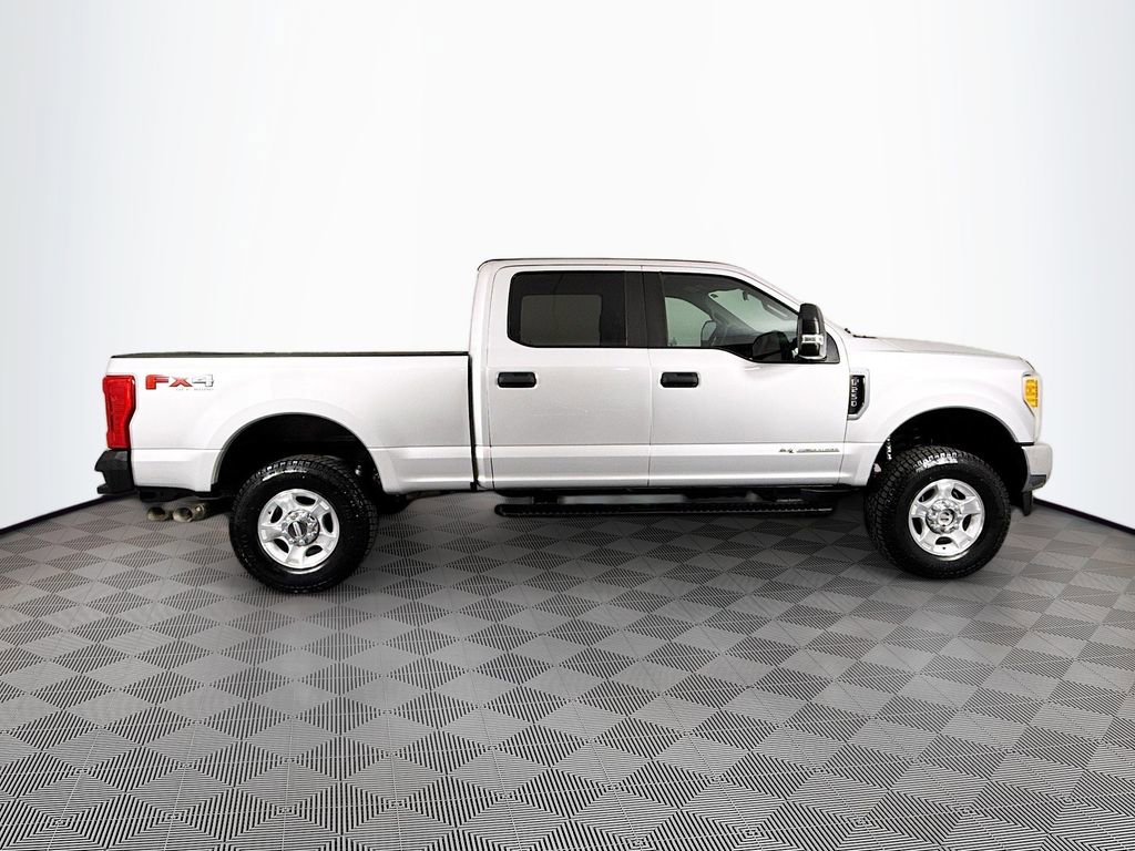 Used 2017 Ford F250 XL w/ Power Equipment Group AWD/4WD image 8