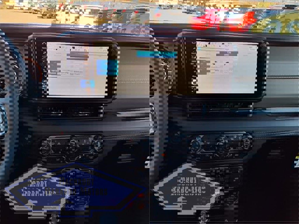 New 2026 Jeep Gladiator Mojave w/ Safety Group image 19