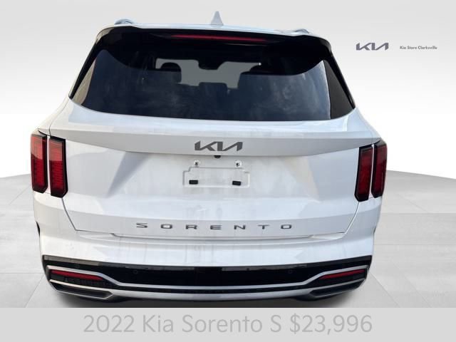 Certified 2022 Kia Sorento S w/ Panoramic Sunroof Package image 7