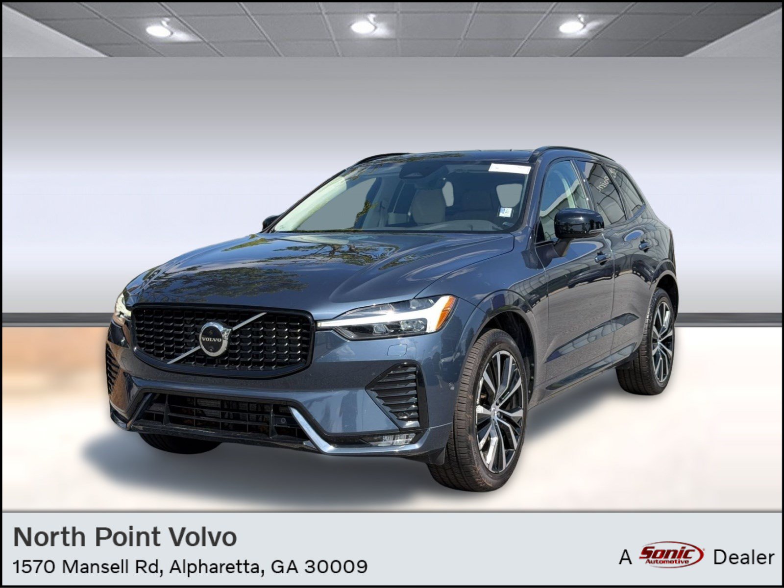 Used 2024 Volvo XC60 B5 Plus w/ Climate Package AWD/4WD image 1