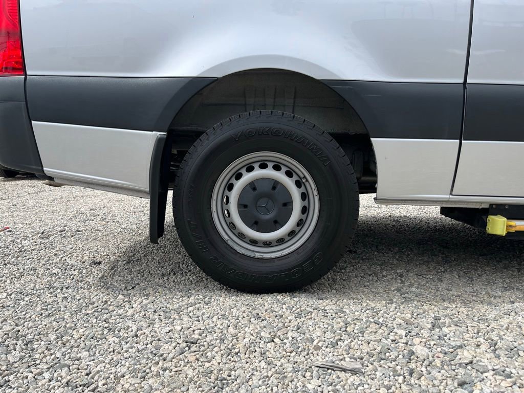 Used 2019 Mercedes-Benz Sprinter 2500 image 6