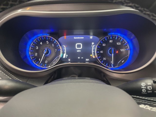 New 2026 Chrysler Pacifica Select image 13