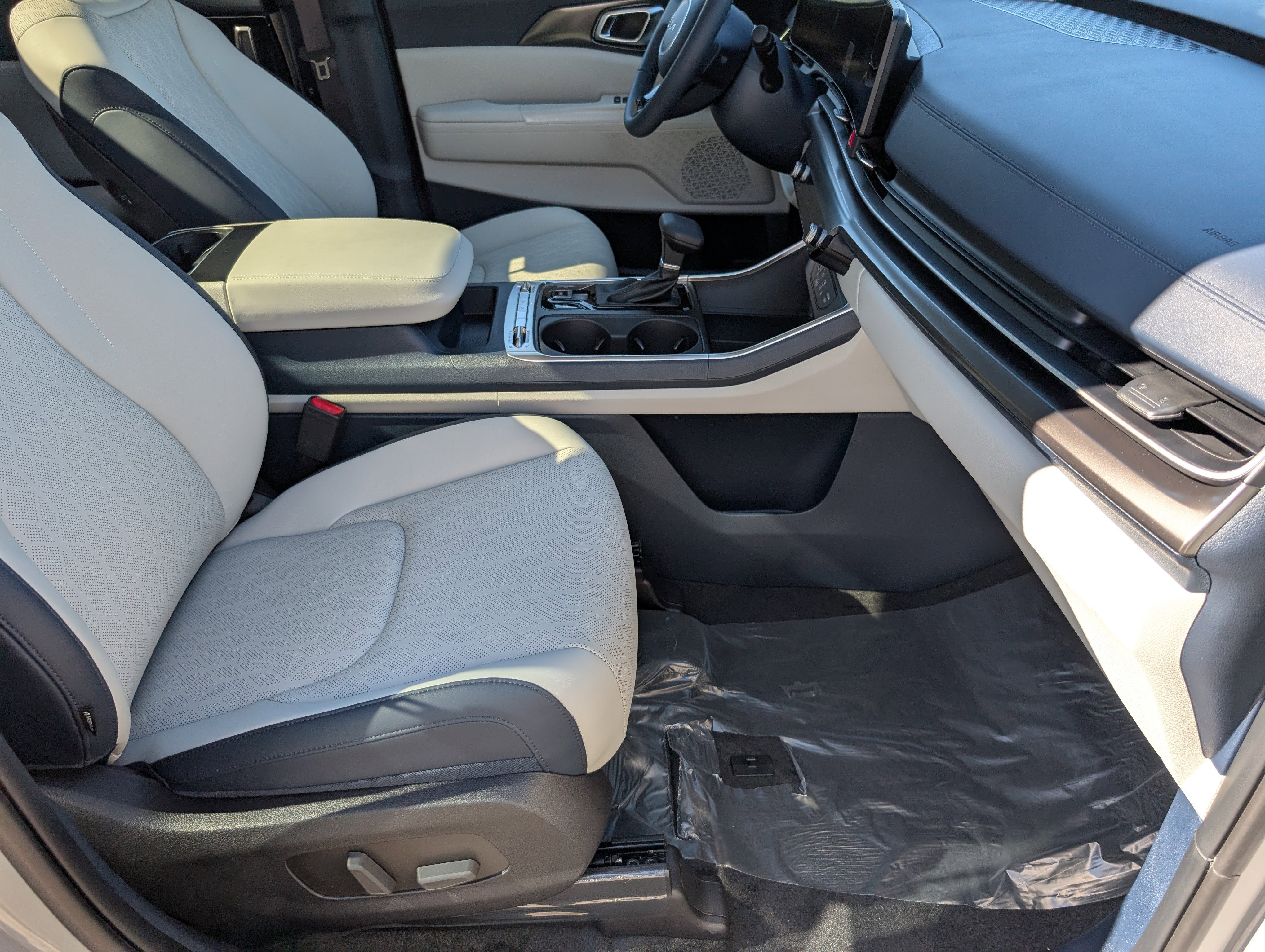 New 2026 Kia Carnival SX image 28