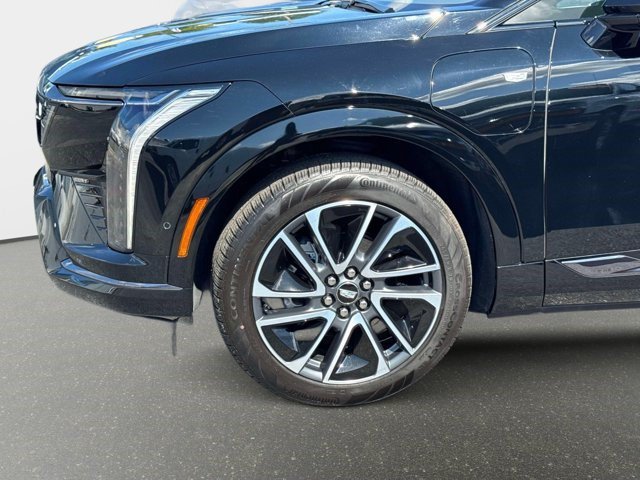 Certified 2025 Cadillac Optiq Sport 2 AWD/4WD image 29