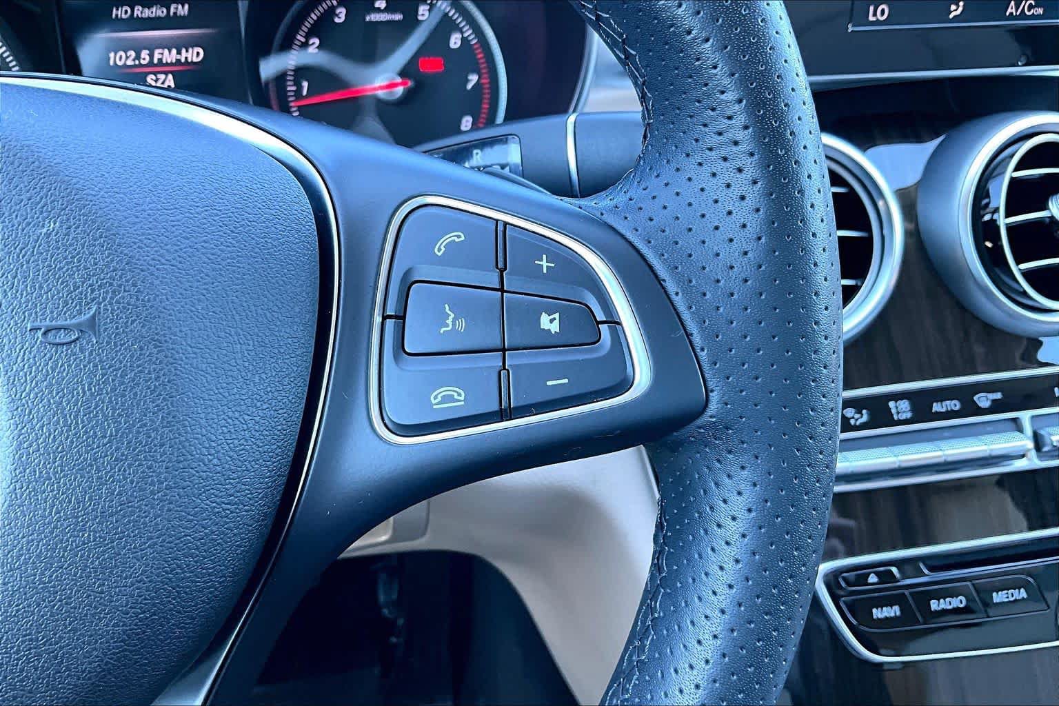 Used 2017 Mercedes-Benz C 300 4MATIC Sedan image 22
