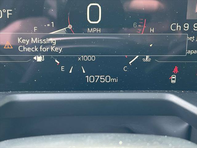 Used 2025 GMC Acadia Elevation w/ Elevation Premium Package FWD image 25