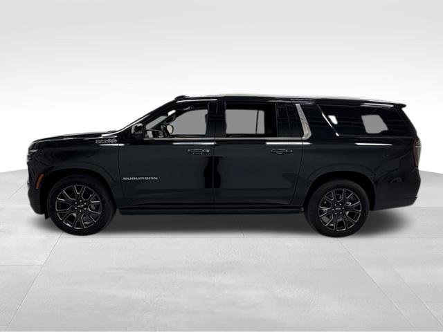 Certified 2026 Chevrolet Suburban High Country AWD/4WD image 3