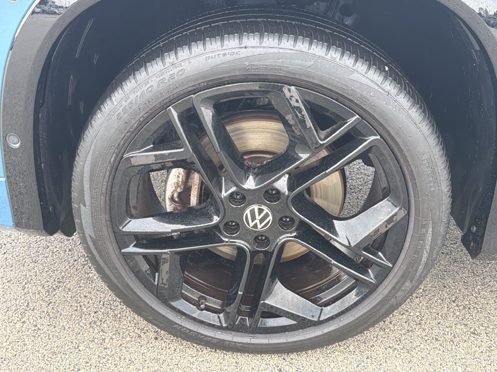 Certified 2026 Volkswagen Tiguan SE R-Line AWD/4WD image 30