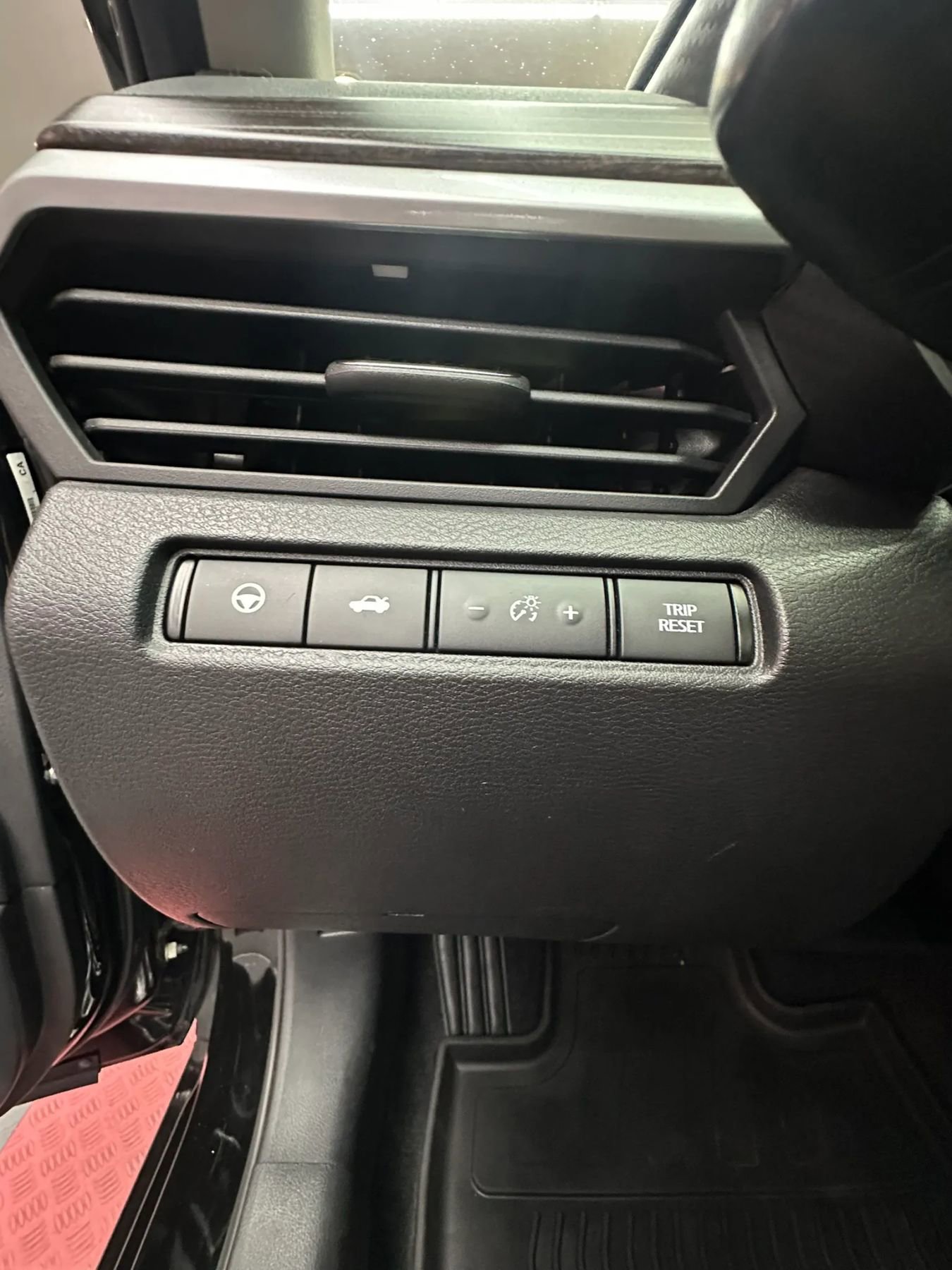 Used 2019 Nissan Altima 2.5 Platinum image 12