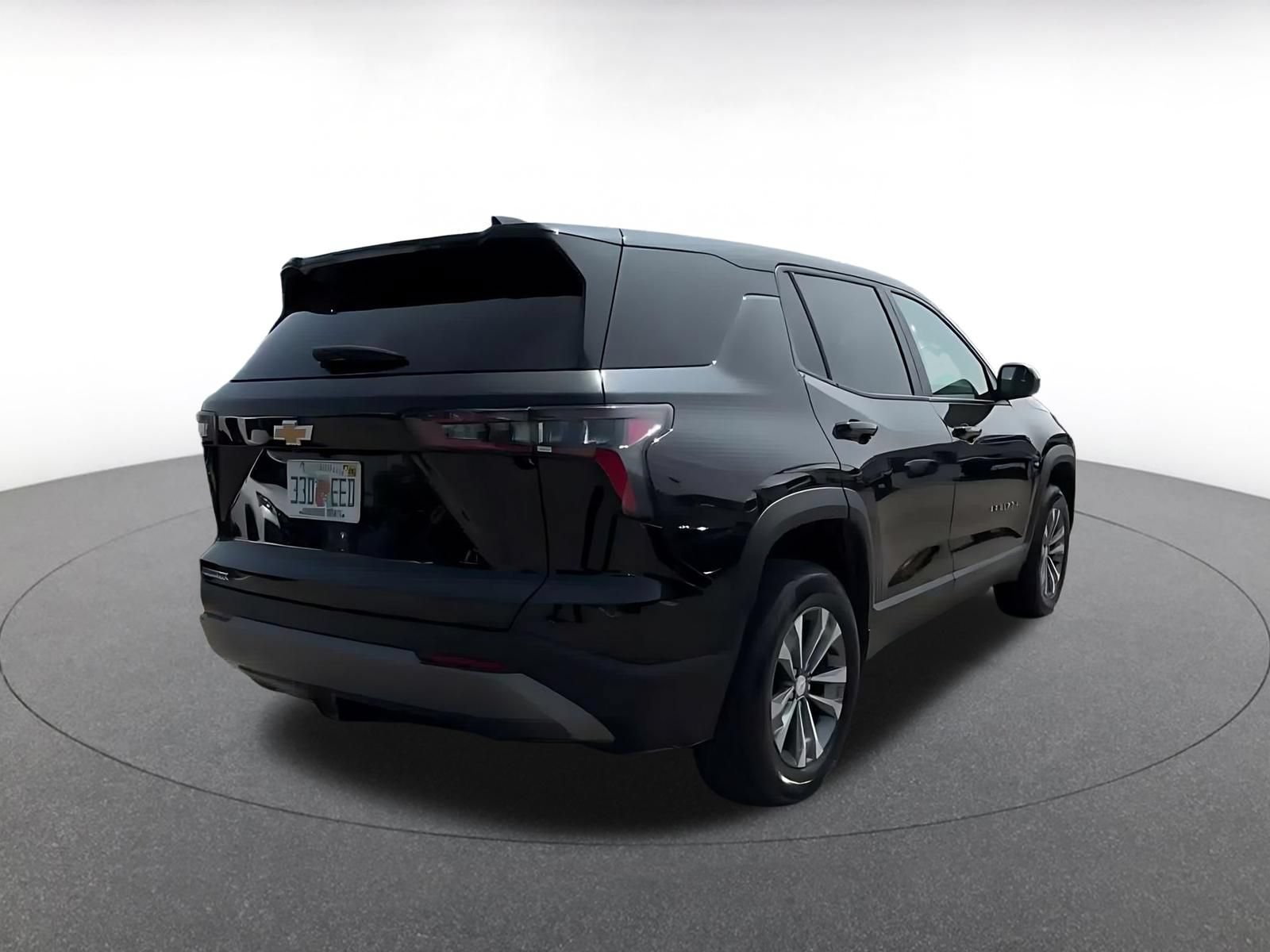 Used 2025 Chevrolet Equinox LT FWD image 13
