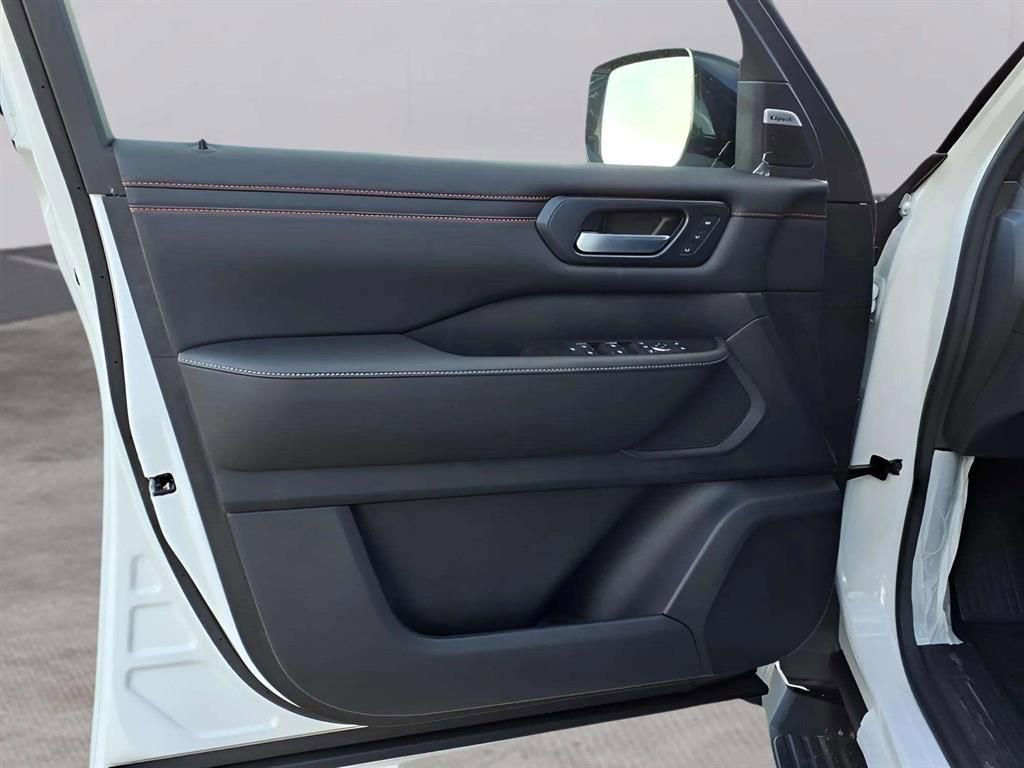 New 2026 Nissan Armada PRO-4X w/ Captain's Chari Seat Package image 14