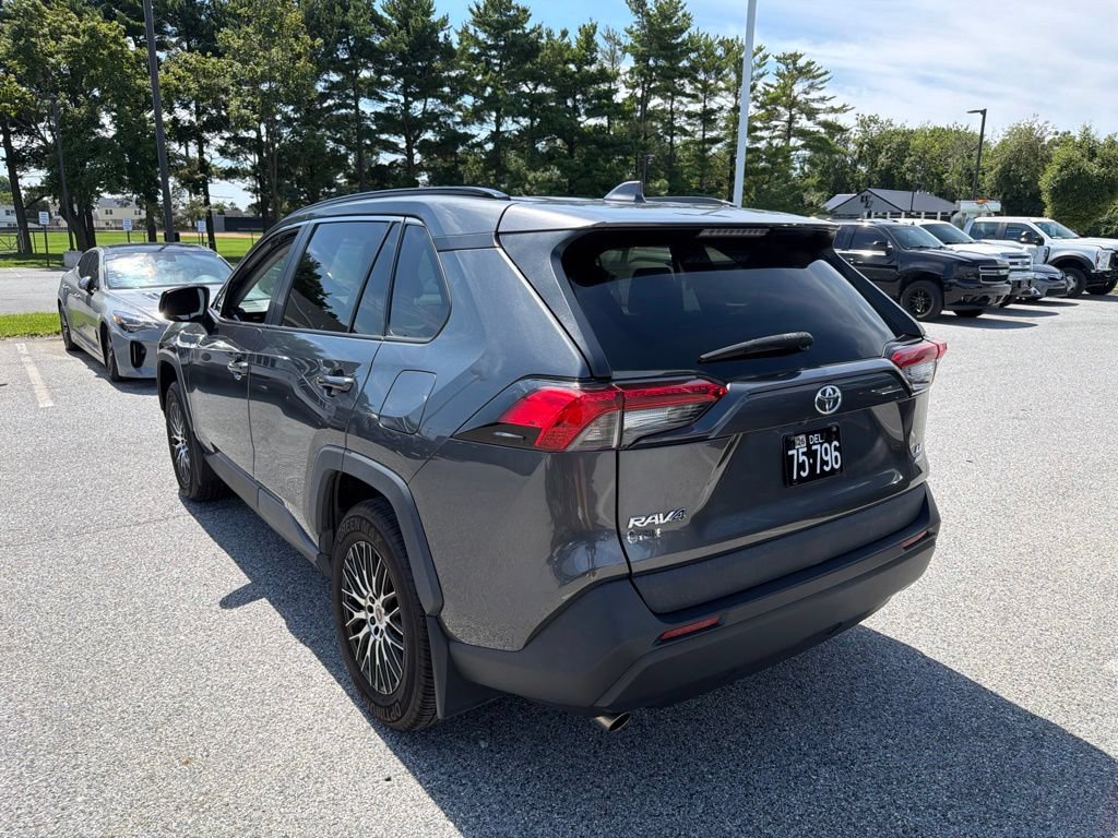 Used 2020 Toyota RAV4 LE w/ All Weather Liner Package AWD/4WD image 4