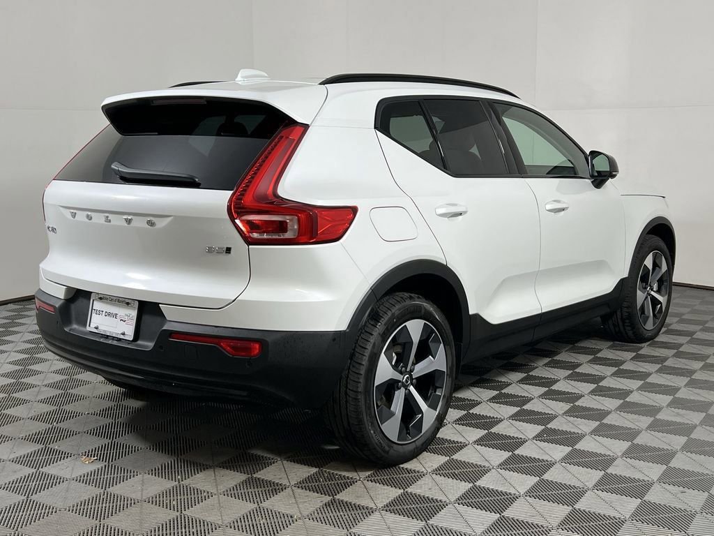 New 2026 Volvo XC40 B5 Plus w/ Protection Package Premier image 8