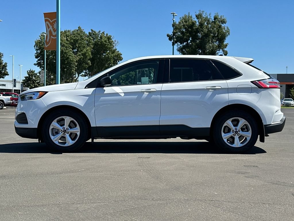 Used 2024 Ford Edge SE AWD/4WD image 2