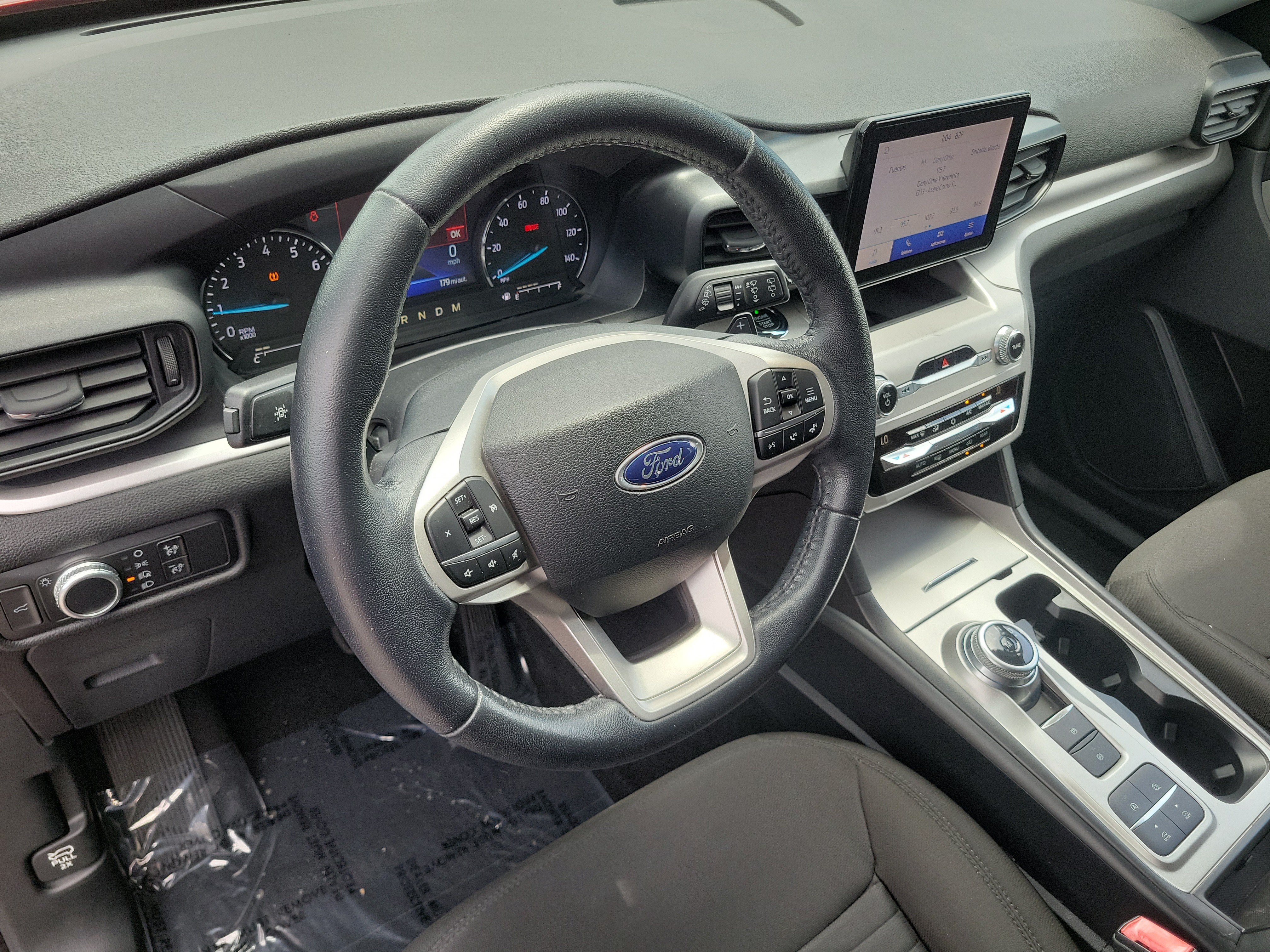 Used 2020 Ford Explorer XLT RWD image 9