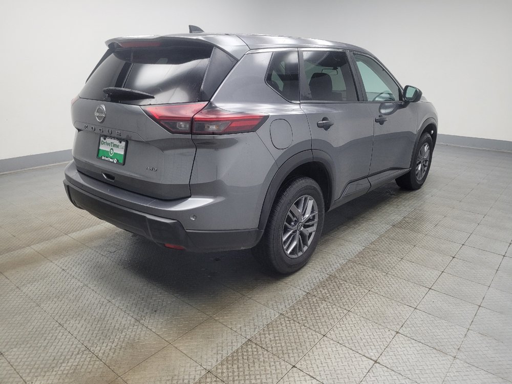 Used 2024 Nissan Rogue S AWD/4WD image 9