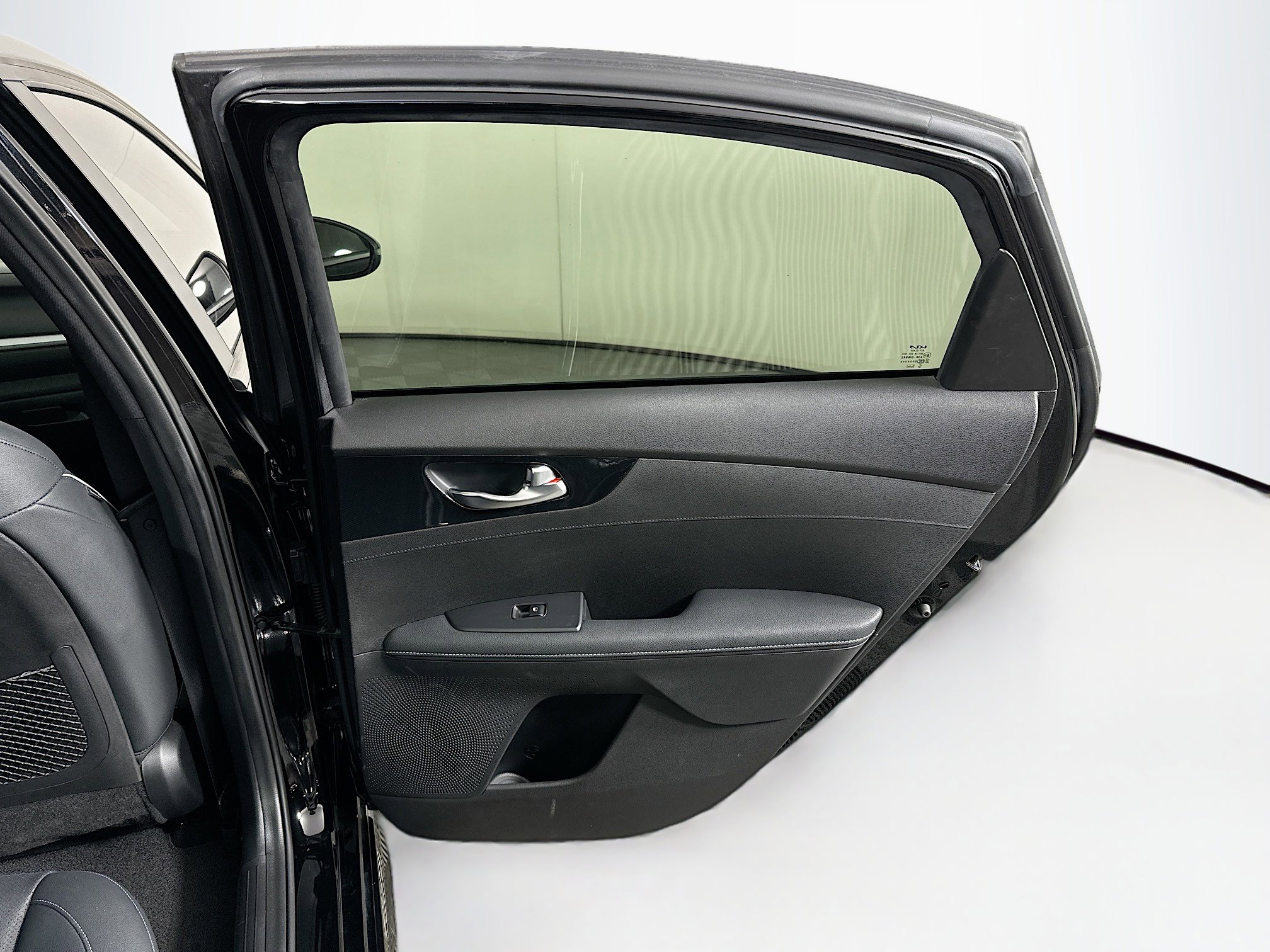 Used 2023 Kia Forte GT-Line w/ GT-Line Premium Package image 30