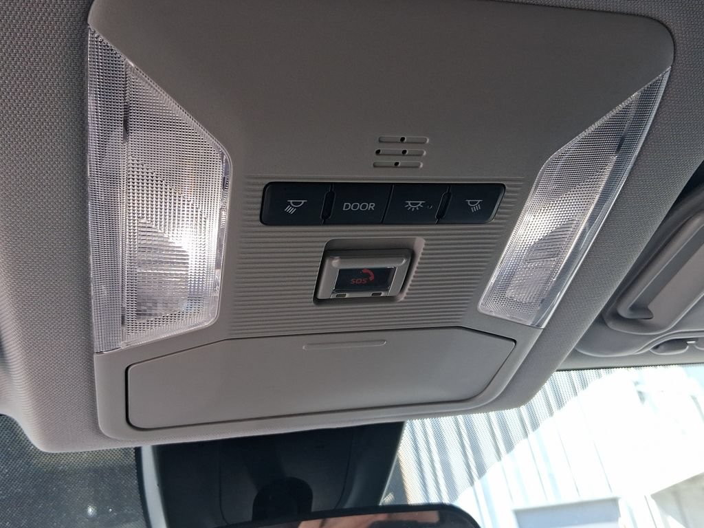 Used 2025 Toyota RAV4 XLE AWD/4WD image 15