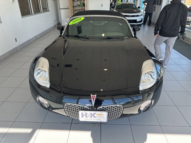 Used 2008 Pontiac Solstice Convertible w/ Premium Package image 2