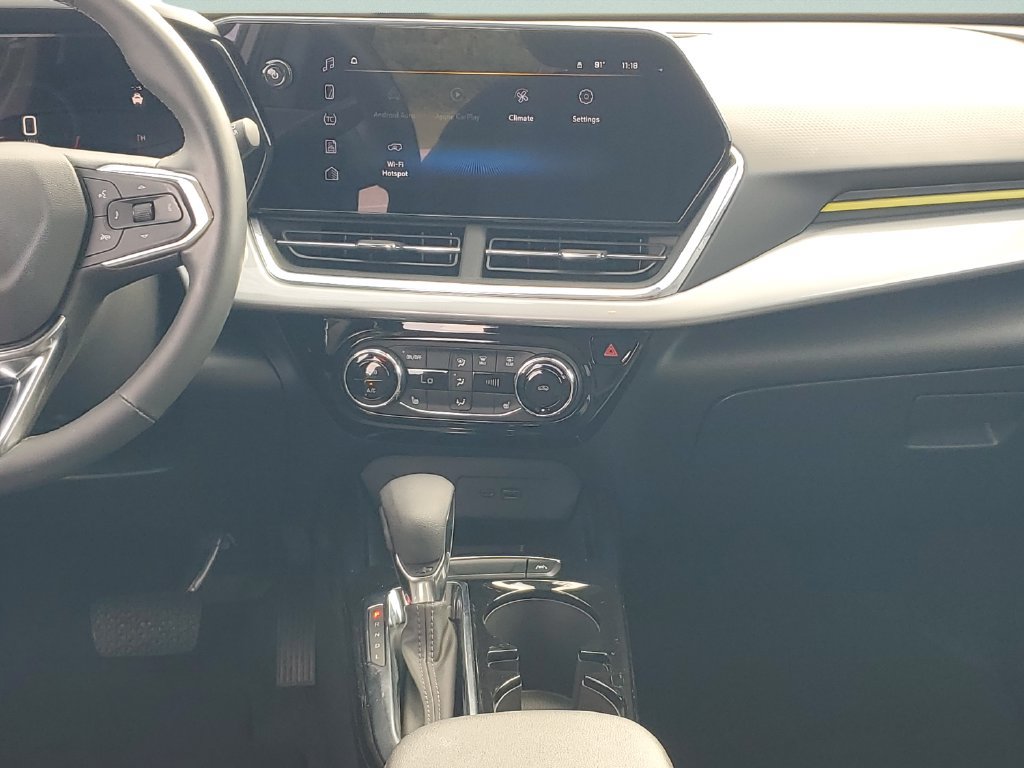 Used 2024 Chevrolet Trax LT w/ Driver Confidence Package FWD image 16
