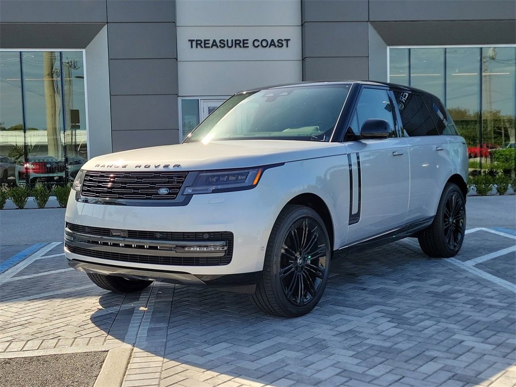 New 2025 Land Rover Range Rover SE