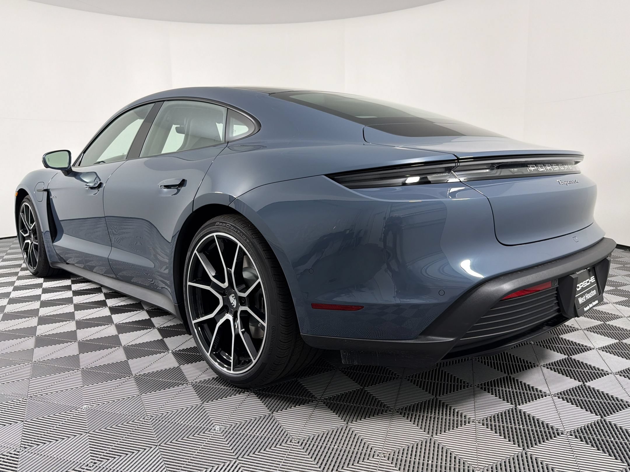 New 2026 Porsche Taycan AWD/4WD image 3