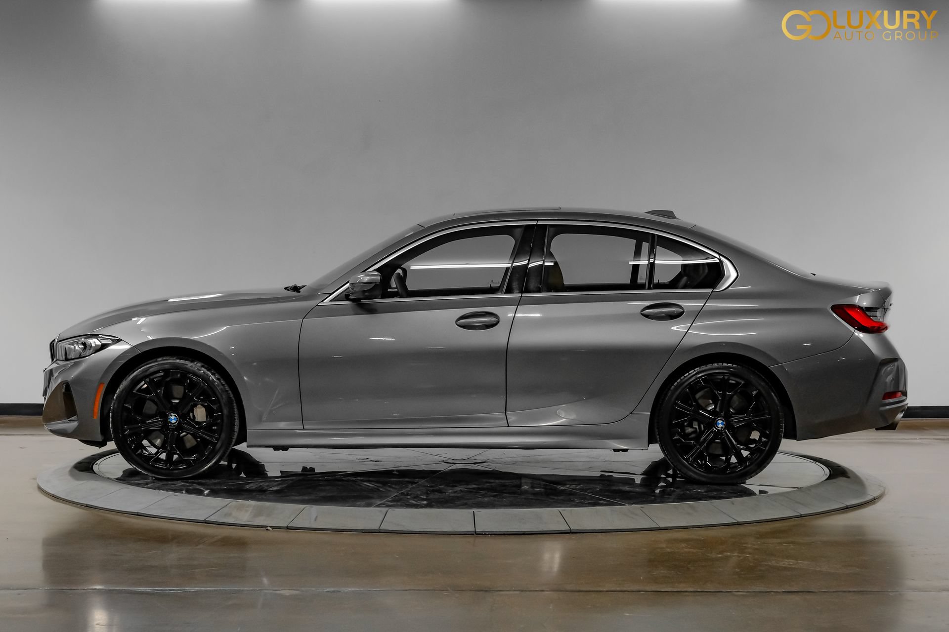 Used 2026 BMW 330i xDrive Sedan w/ Premium Package AWD/4WD image 13