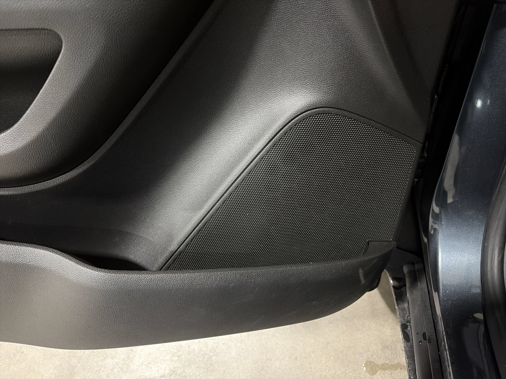 Used 2021 Chevrolet Trax LT AWD/4WD image 26
