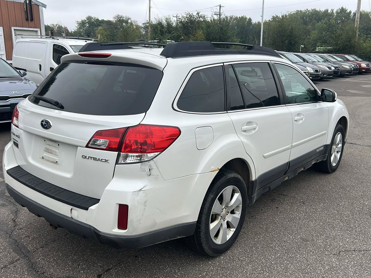 Used 2012 Subaru Outback 2.5i Premium AWD/4WD image 5