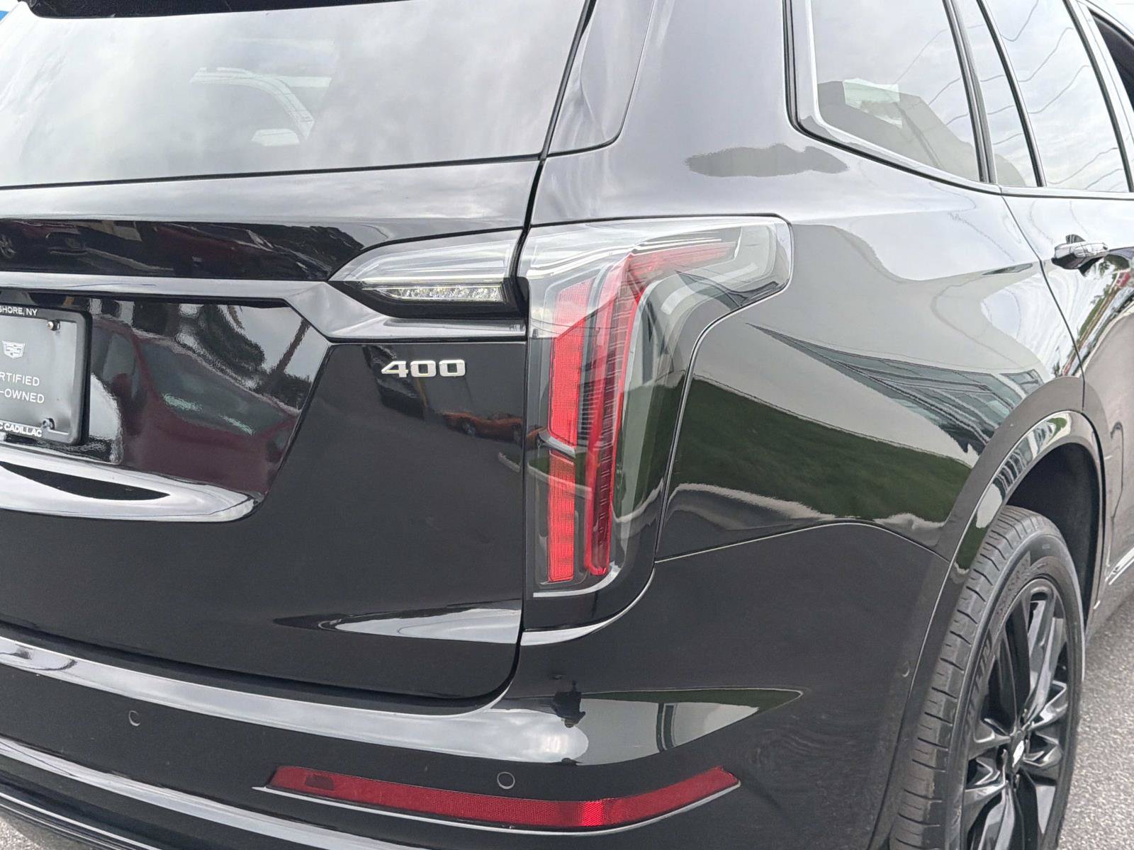 Certified 2023 Cadillac XT6 Sport w/ Technology Package AWD/4WD image 6