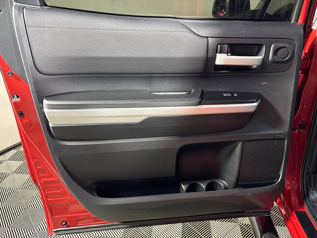 Used 2015 Toyota Tundra SR5 image 18