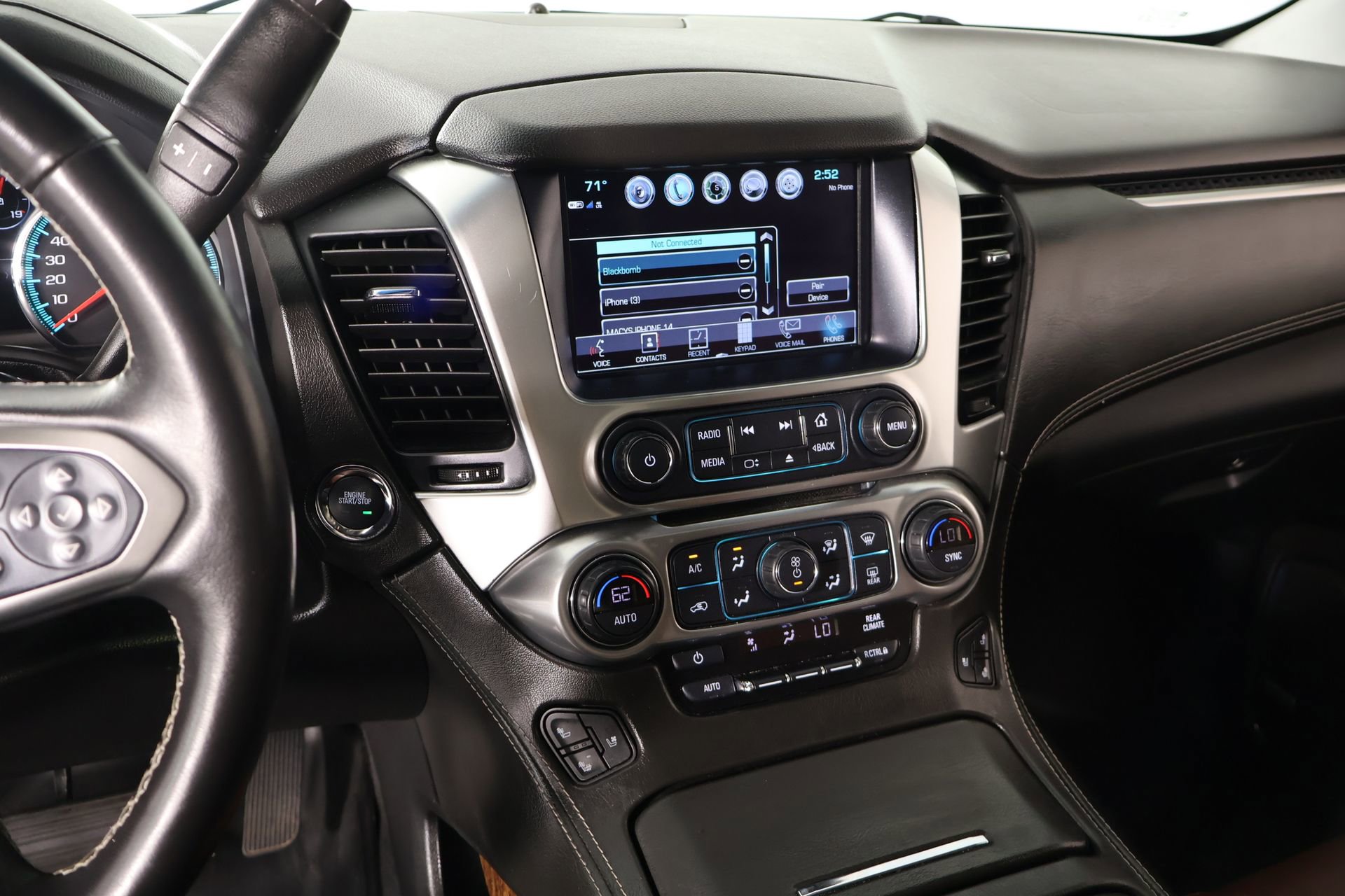 Used 2019 Chevrolet Suburban Premier w/ Premier Plus Edition image 5