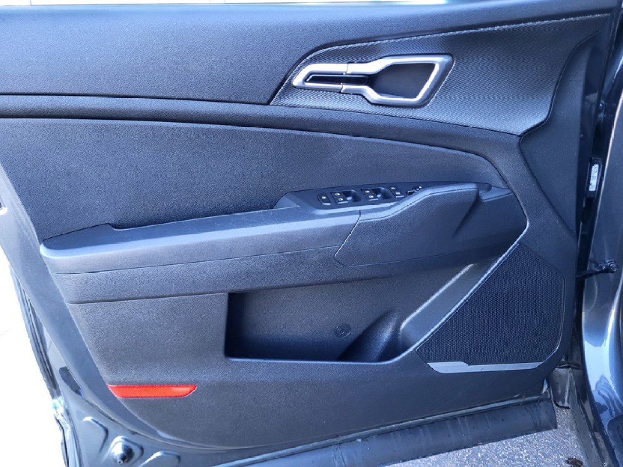 Used 2024 Kia Sportage LX image 25