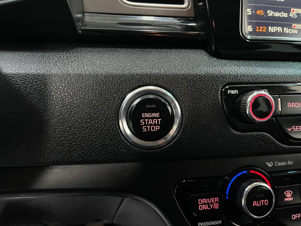 Used 2018 Kia Niro EX w/ EX Touring Graphite Edition image 20