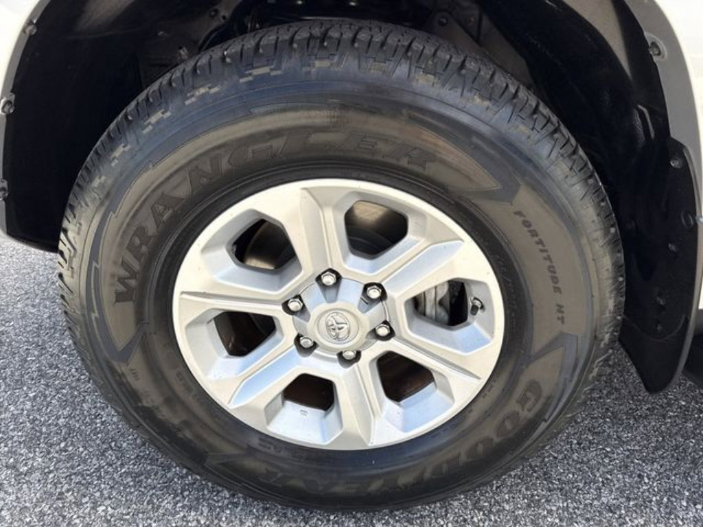 Used 2015 Toyota 4Runner SR5 Premium RWD image 77