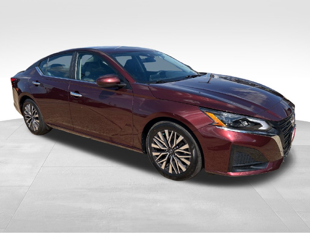 Used 2023 Nissan Altima 2.5 SV FWD image 8