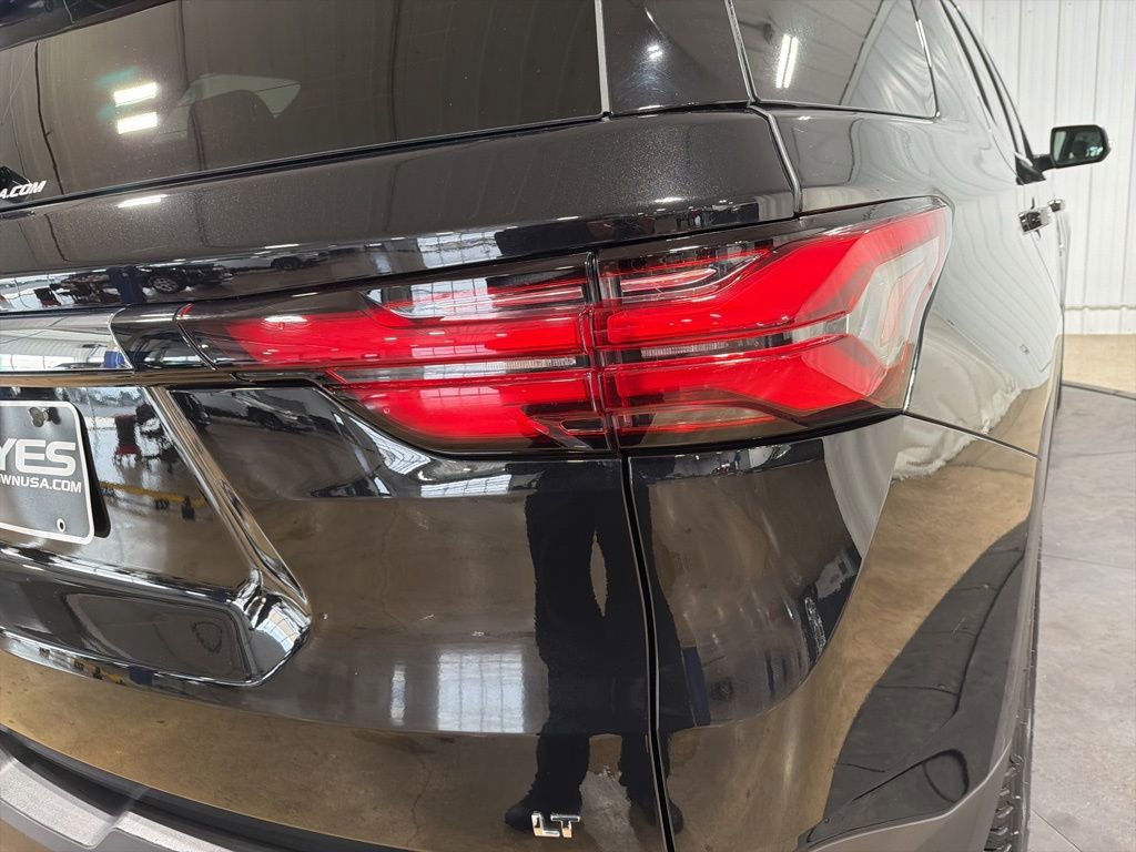 Used 2023 Chevrolet Traverse LT w/ LPO, Floor Liner Package image 16