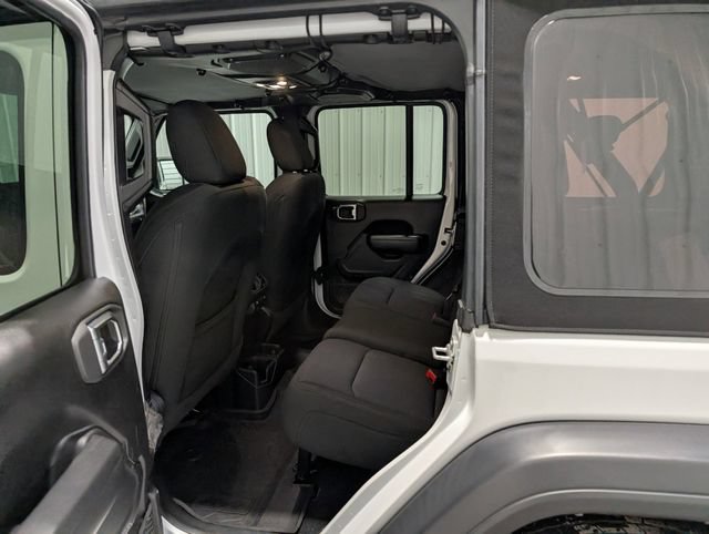 Used 2022 Jeep Wrangler Unlimited Sport AWD/4WD image 9